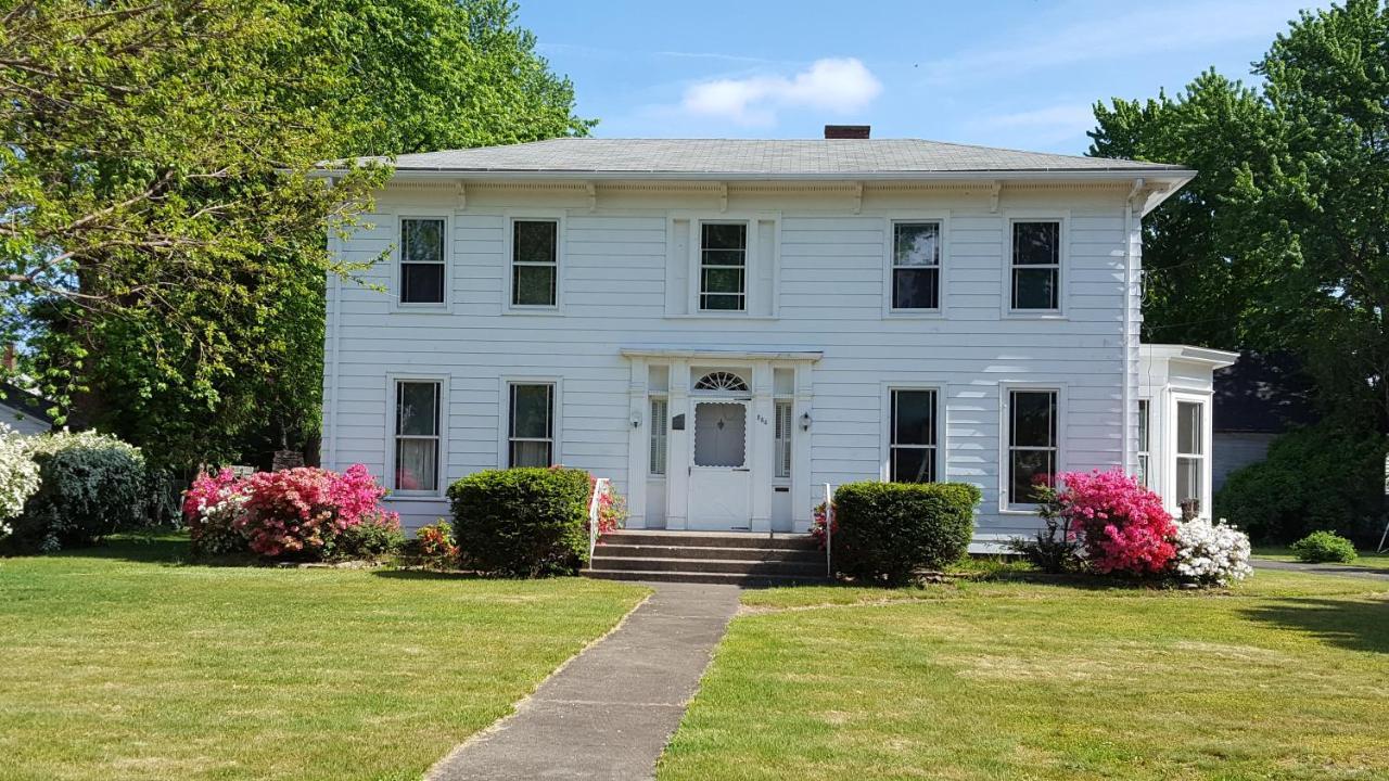 Centennial Inn Bed & Breakfast Conneaut Luaran gambar