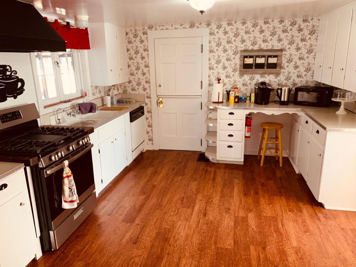Centennial Inn Bed & Breakfast Conneaut Luaran gambar